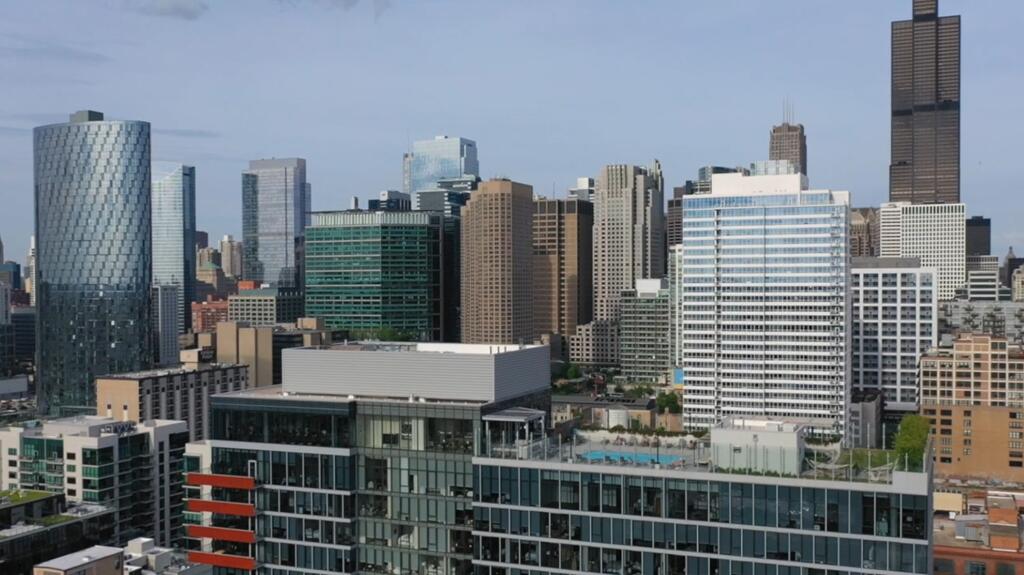 Pool deck amenity roof with Chicago skyline